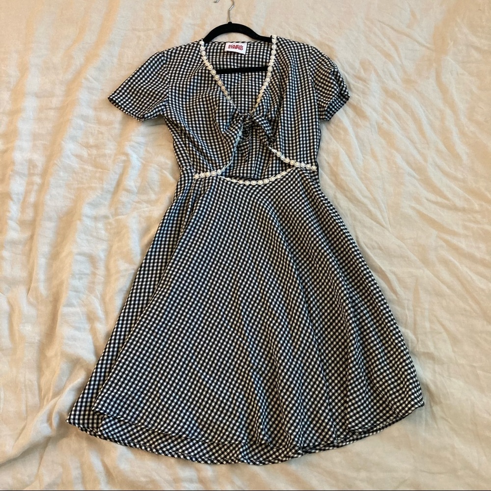 Solid And Stiped Gingham Daisy Cut Out Dress - Li… - image 3